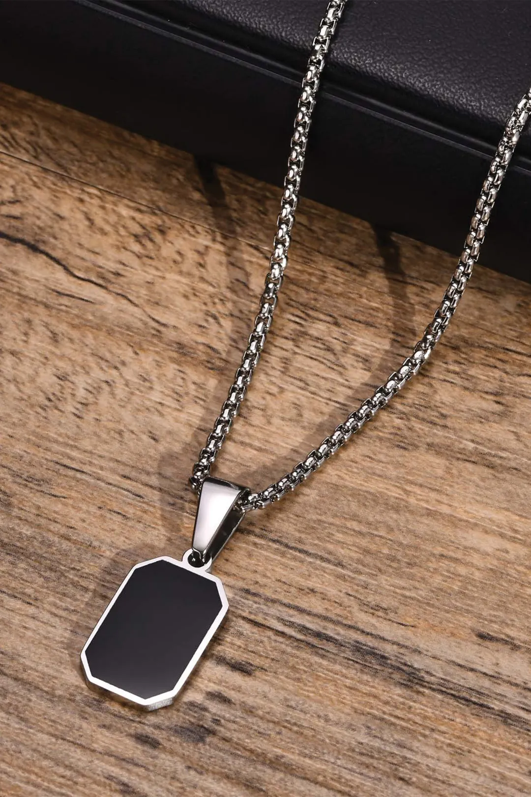 Ανδρικό Κολιέ Μενταγιόν Sharks Bay "Black Onyx Tab" από Ανοξείδωτο Ατσάλι 316L - Sharks Bay