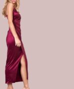 Sharks Bay Clothing Γυναικείο Σατέν Μίντι Φόρεμα με Κρουαζέ Σχέδιο - Μπορντό. - Image 2