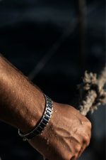 Ανδρικό Βραχιόλι από Ανοξείδωτο Ατσάλι & Κεραμικά Στοιχεία Sharks Bay – Λίνδος. - Image 3